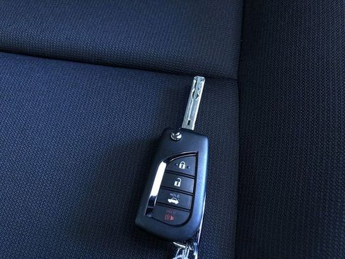 Certified 2025 Toyota Corolla LE image 31