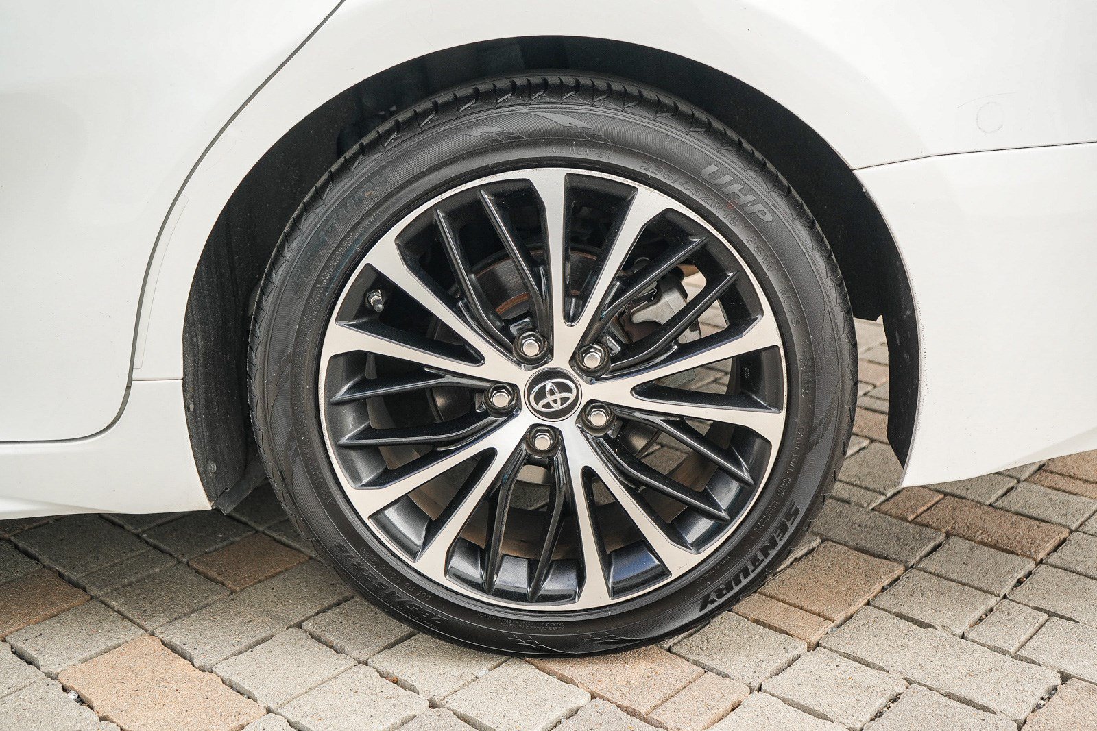 Certified 2020 Toyota Camry SE FWD image 11