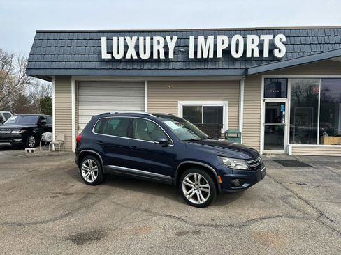 Used 2013 Volkswagen Tiguan SEL image 2