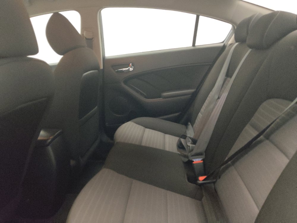 Used 2018 Kia Forte S FWD image 18