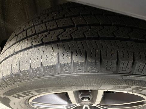 Used 2021 Jeep Grand Cherokee Limited w/ Trailer Tow Group IV image 37