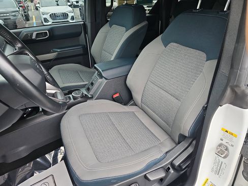 Used 2022 Ford Bronco Outer Banks AWD/4WD image 12