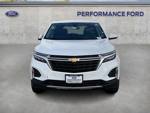 Used 2024 Chevrolet Equinox LT image 2
