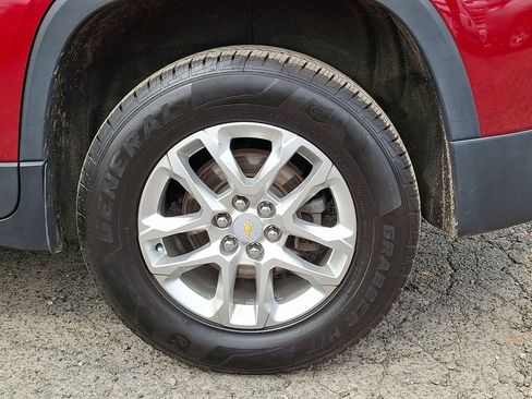 Used 2021 Chevrolet Traverse LT AWD/4WD image 31