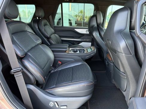New 2026 Lincoln Navigator Black Label AWD/4WD image 22