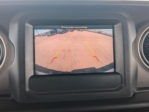Used 2018 Jeep Wrangler Unlimited Sport S AWD/4WD image 14
