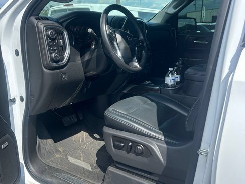 Used 2020 Chevrolet Silverado 1500 RST AWD/4WD image 5