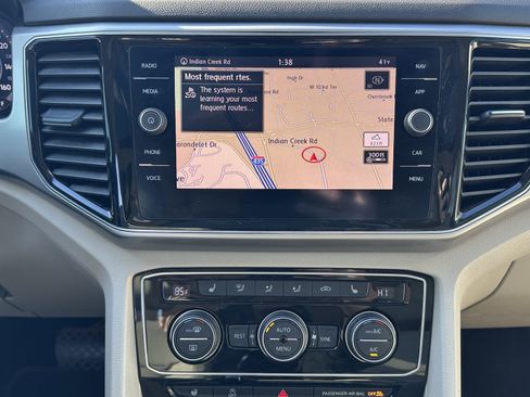 Used 2019 Volkswagen Atlas SEL image 31