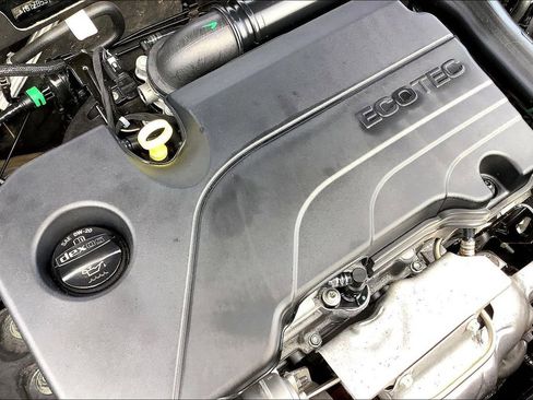 Used 2022 Chevrolet Malibu LS FWD image 36