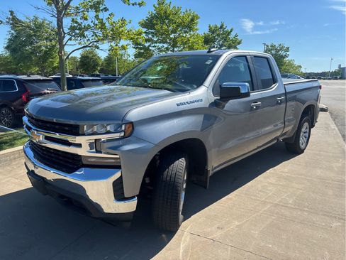 Used 2021 Chevrolet Silverado 1500 LT AWD/4WD image 4