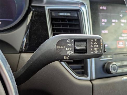 Used 2017 Porsche Macan AWD/4WD image 8