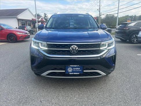 Certified 2024 Volkswagen Taos SEL AWD/4WD image 2
