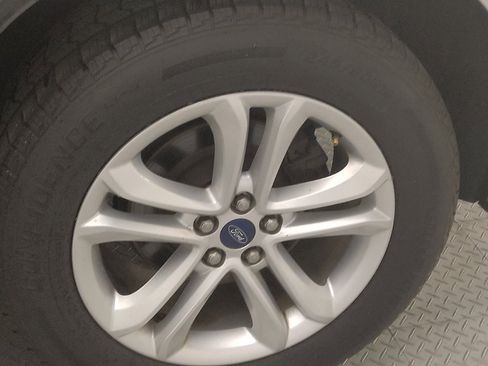 Used 2019 Ford Edge SEL w/ Equipment Group 201A image 31