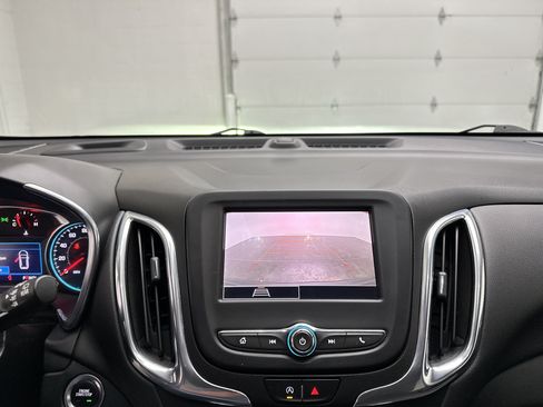 Used 2022 Chevrolet Equinox LT AWD/4WD image 31