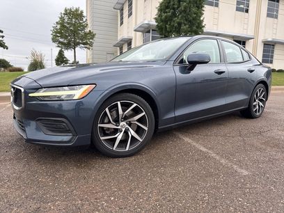 Used 2020 Volvo S60 T5 Momentum