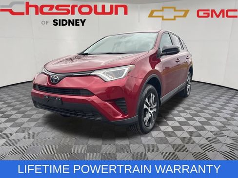 Used 2018 Toyota RAV4 LE image 1