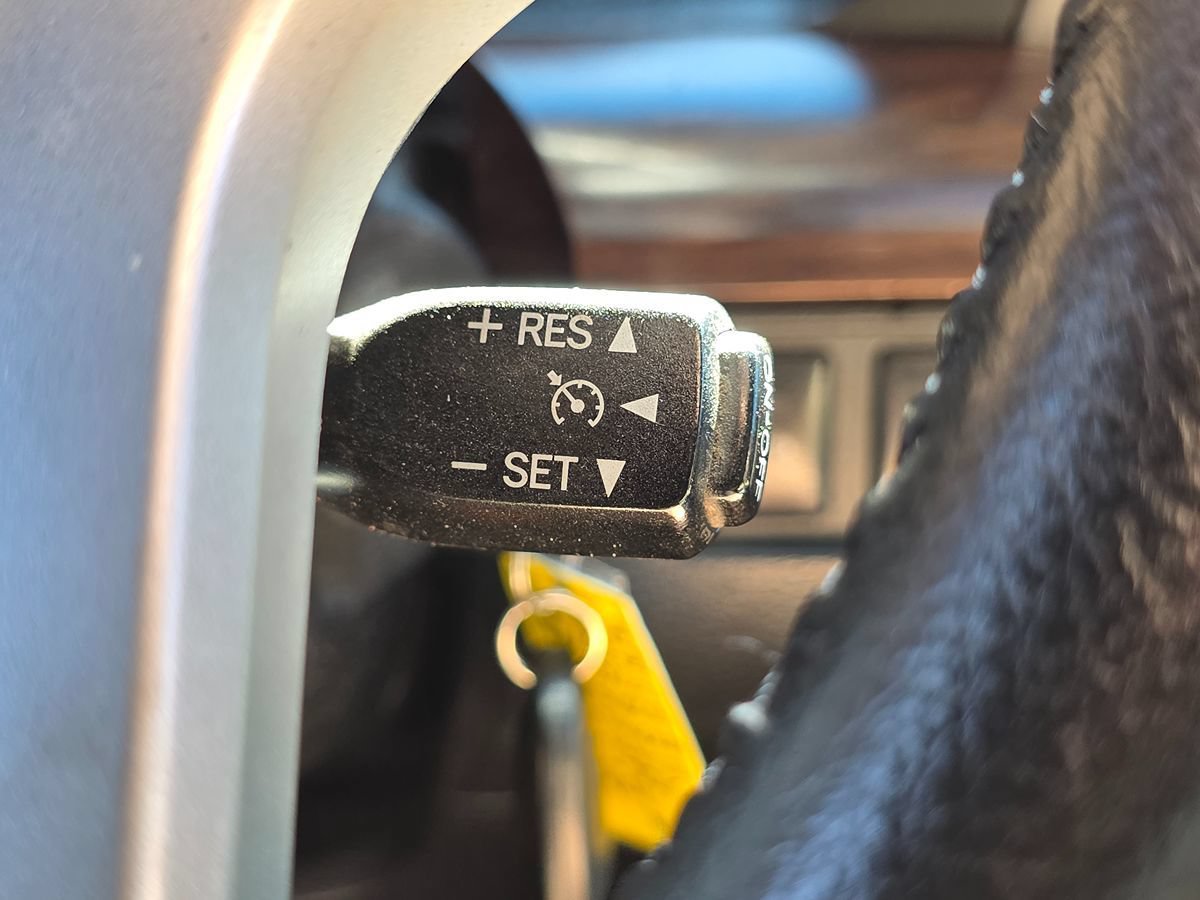 Used 2016 Toyota Tundra Limited AWD/4WD image 46