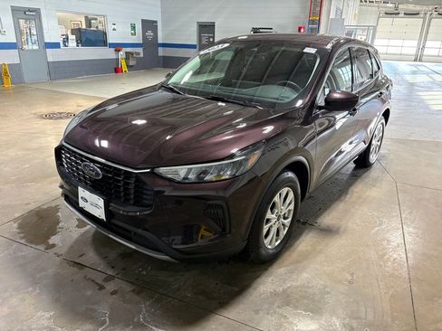 Certified 2023 Ford Escape Active w/ Tech Pack #2 image 6