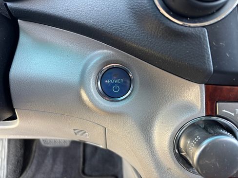 Used 2013 Toyota Highlander Limited image 28