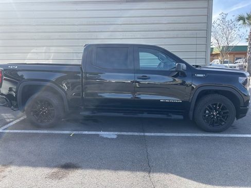 Used 2026 GMC Sierra 1500 Pro w/ Graphite Edition image 4