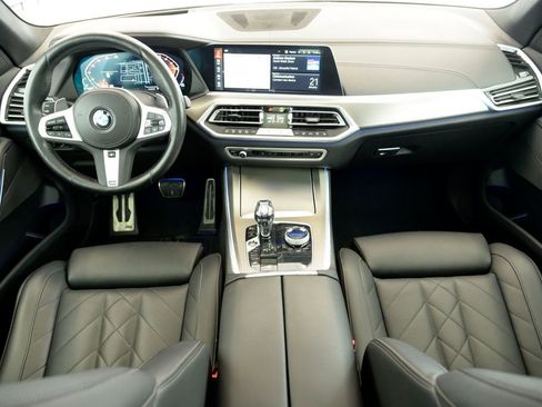 Used 2023 BMW X5 xDrive40i w/ Executive Package image 5