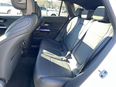 New 2026 Mercedes-Benz GLC 300 image 37