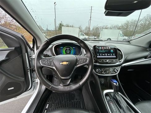 Certified 2017 Chevrolet Volt Premier w/ Driver Confidence II Package image 10