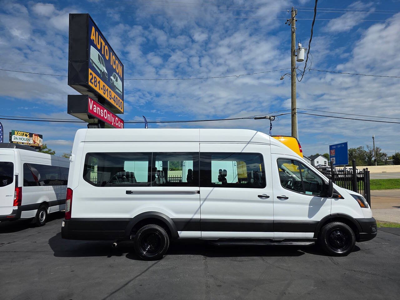 Used 2021 Ford Transit 350 XL RWD image 3