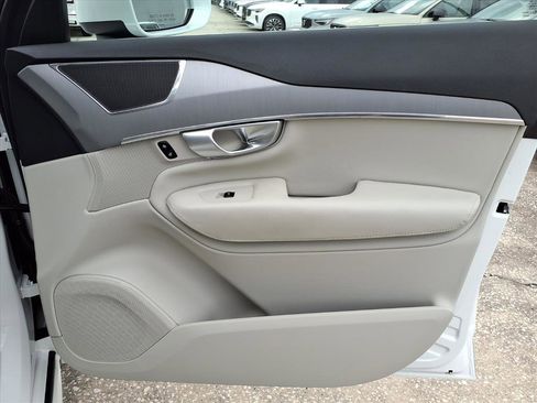 Certified 2024 Volvo XC90 B5 Core image 13