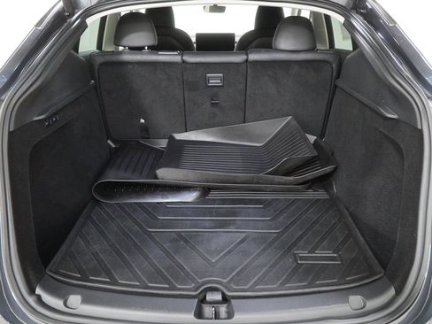 Used 2023 Tesla Model Y Long Range image 10