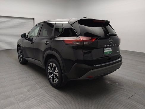 Used 2022 Nissan Rogue SV image 5