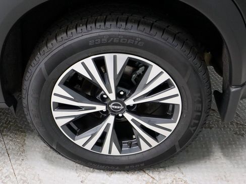 Certified 2023 Nissan Rogue SV image 19