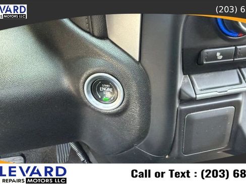 Used 2019 Chevrolet Silverado 1500 LT w/ All-Star Edition AWD/4WD image 19
