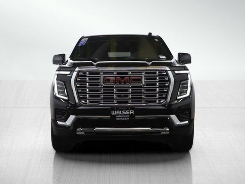 Used 2025 GMC Yukon Denali AWD/4WD image 9