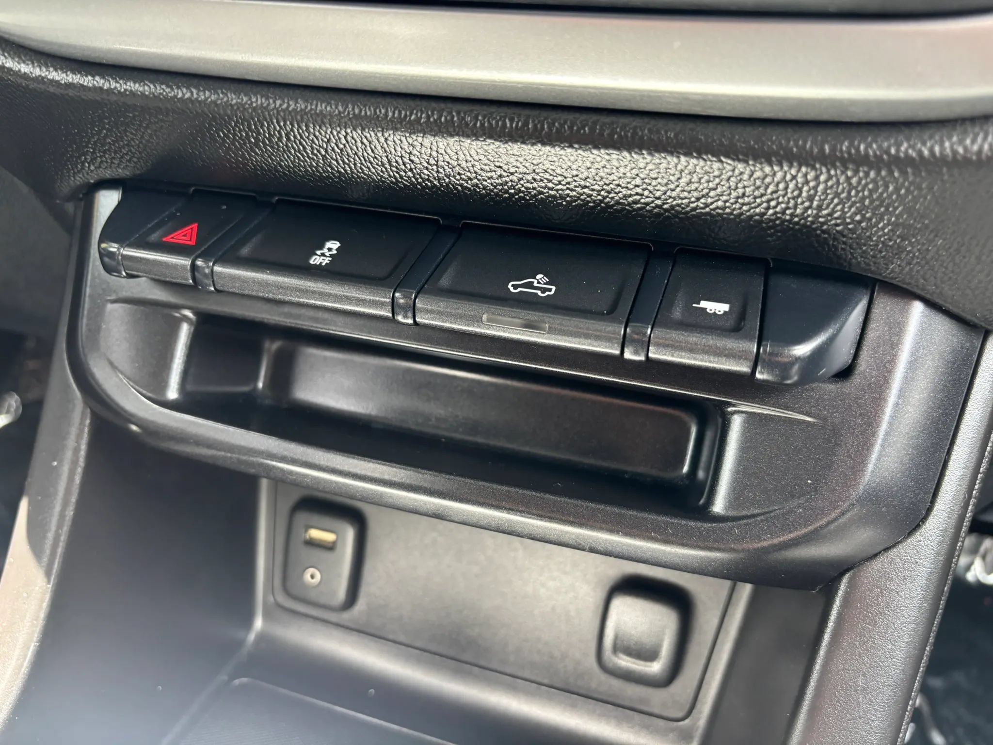Used 2016 Chevrolet Colorado LT w/ LT Convenience Package RWD image 37