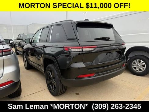 New 2025 Jeep Grand Cherokee Limited w/ Black Appearance Package image 13