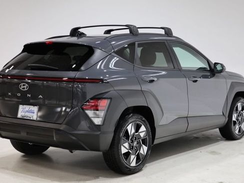 Certified 2024 Hyundai Kona SEL w/ Convenience Package FWD image 7