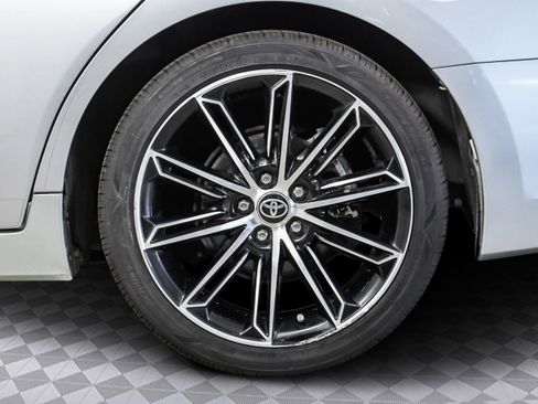 Used 2022 Toyota Avalon Touring w/ Advanced Safety Package image 33