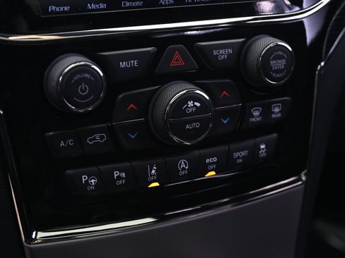 Used 2020 Jeep Grand Cherokee High Altitude image 33