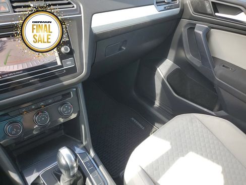 Used 2021 Volkswagen Tiguan S image 28