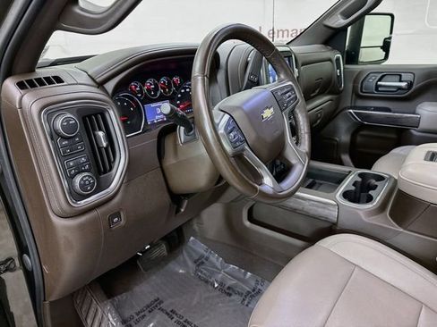 Used 2022 Chevrolet Silverado 2500 LTZ AWD/4WD image 9