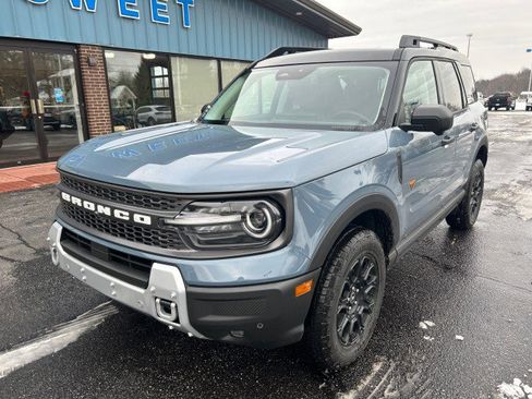 New 2025 Ford Bronco Sport Badlands AWD/4WD image 2
