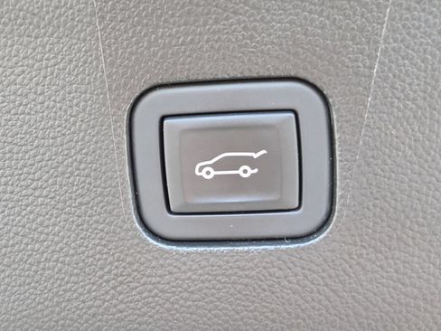 Used 2024 Buick Enclave Avenir w/ Avenir Technology Package FWD image 28