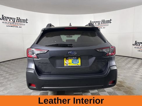 Used 2025 Subaru Outback Onyx Edition AWD/4WD image 7