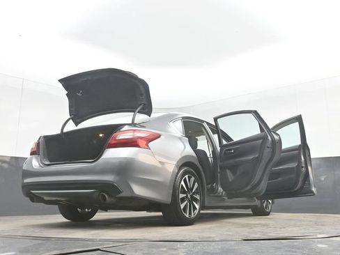 Used 2018 Nissan Altima 2.5 SV FWD image 51