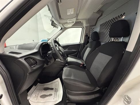 Used 2021 RAM ProMaster City Tradesman FWD image 22