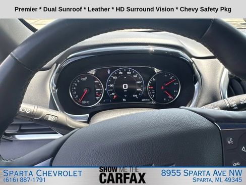 Used 2023 Chevrolet Traverse Premier AWD/4WD image 17