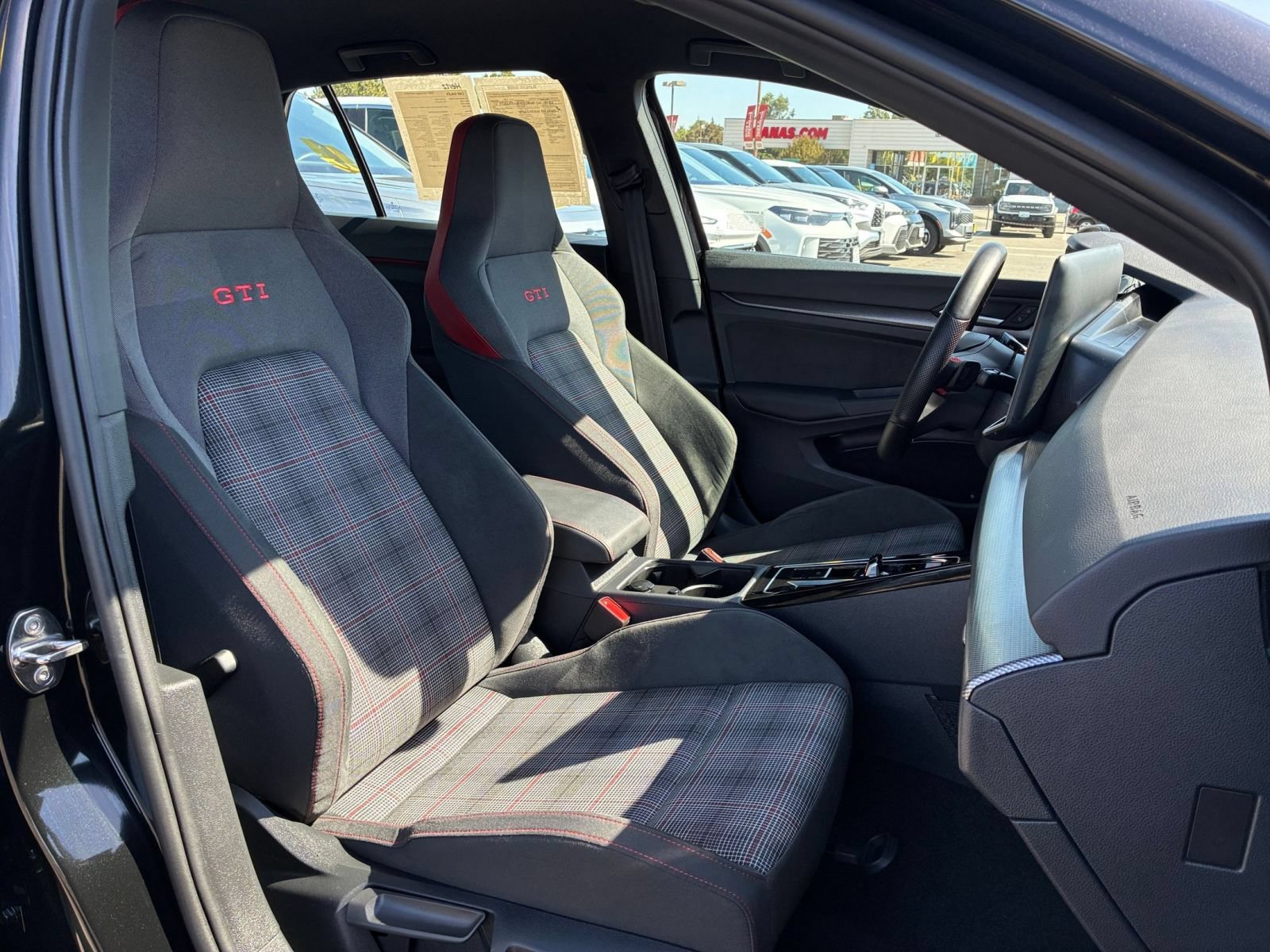 Used 2026 Volkswagen Golf S FWD image 33