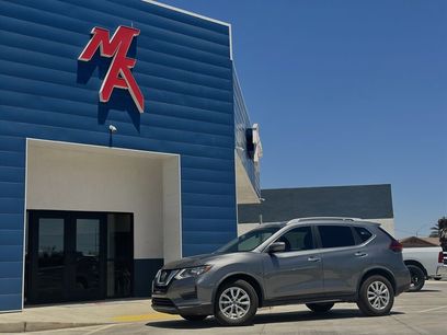 Used 2018 Nissan Rogue SV