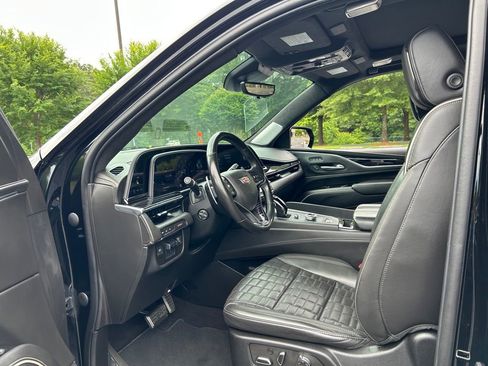 Used 2023 Cadillac Escalade ESV V AWD/4WD image 42